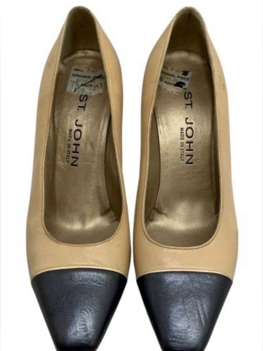 St. John, size 7.5C Beige Pumps with Black Cap Toe